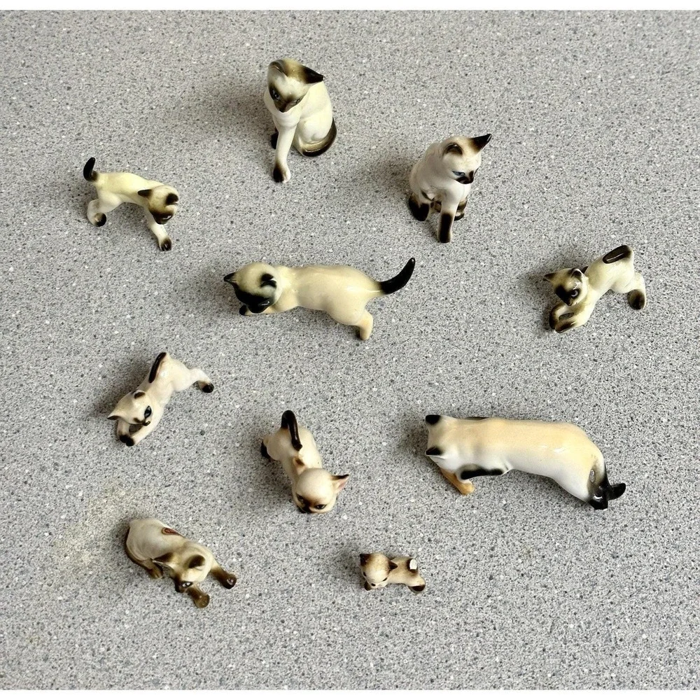 Vtg ceramics (10) Siamese Cat Kitty with Blue Eyes Figurine Playful Pounce Cute